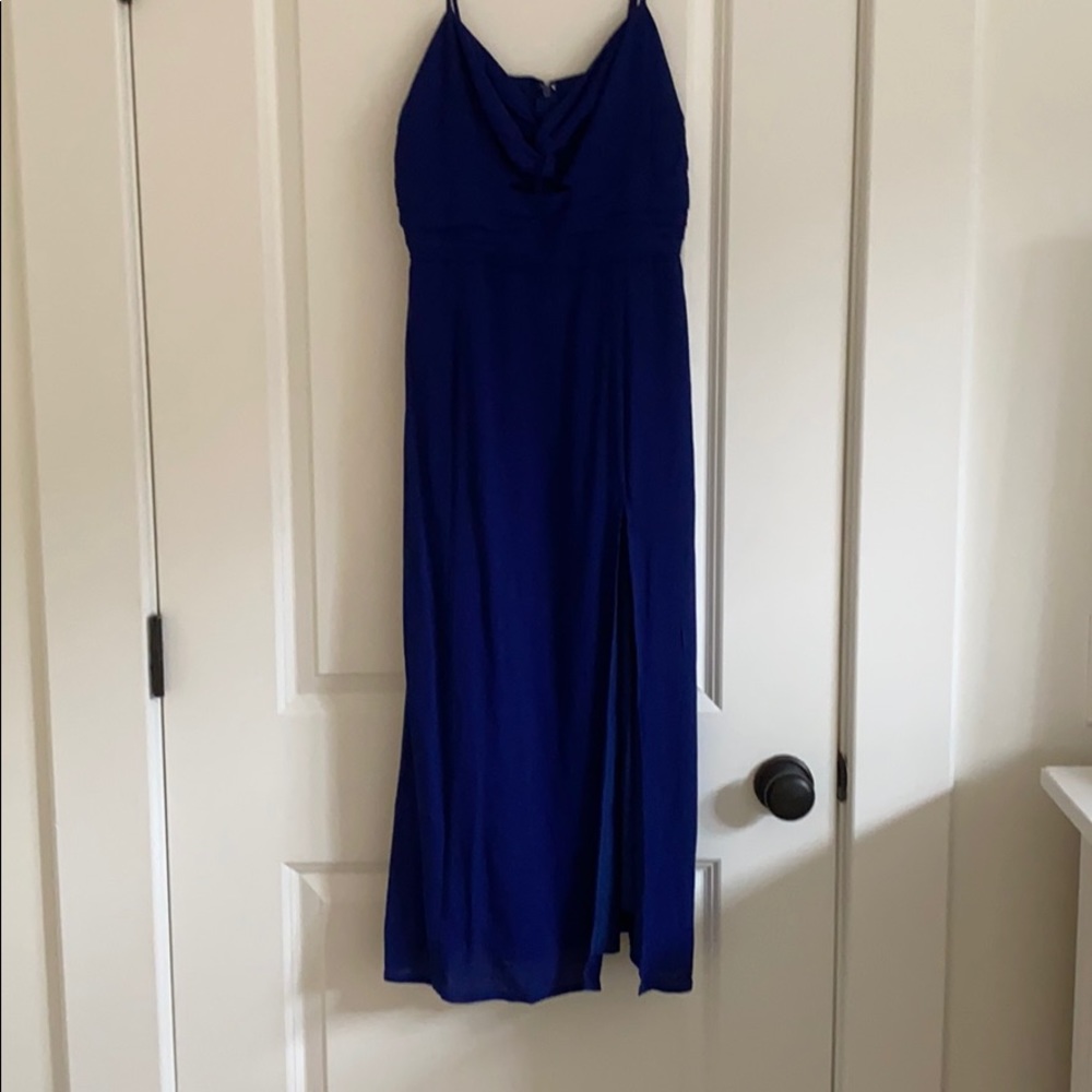 Blue mid length cocktail dress. Forever 21